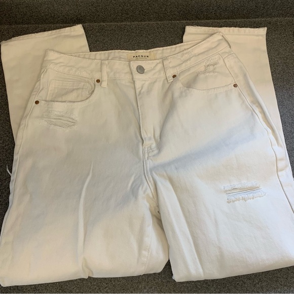PacSun Women’s Eco White Ripped 90s Mom Jeans Size 29 - Picture 2 of 8